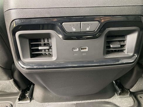 Used 2024 GMC Sierra 2500 AT4 w/ AT4 Preferred Package image 14