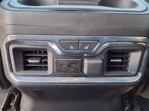 Used 2020 Chevrolet Silverado 3500 High Country w/ Snow Plow Prep/Camper Package image 17