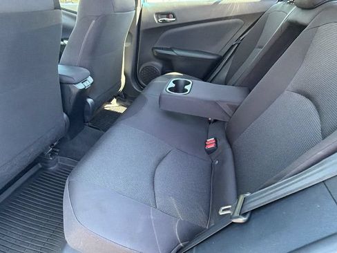 Used 2022 Toyota Prius L Eco FWD image 16