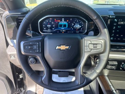Used 2024 Chevrolet Silverado 1500 High Country w/ Technology Package AWD/4WD image 18