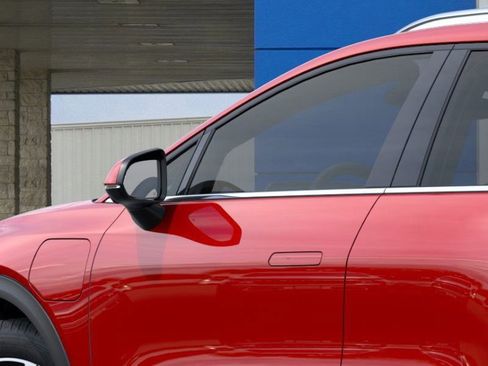 New 2026 Chevrolet Equinox EV LT image 12