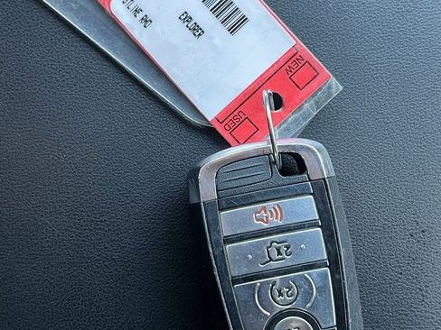 Used 2023 Ford Explorer ST-Line w/ Class IV Trailer Tow Package image 27