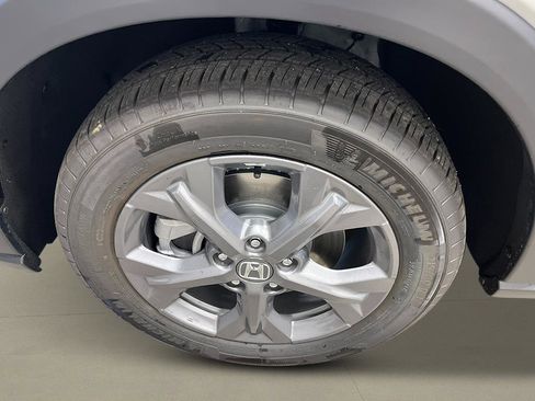 New 2026 Honda HR-V LX image 10