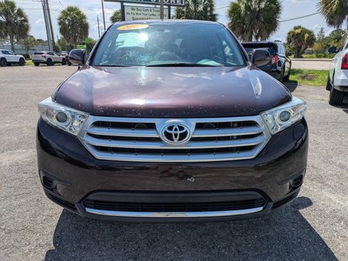 Used 2012 Toyota Highlander FWD w/ Cold Weather Pkg image 9