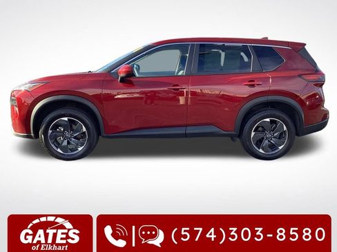 Used 2024 Nissan Rogue SV image 6