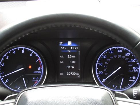 Used 2021 Toyota Camry SE w/ Carpet Mat Package (TMS) FWD image 21