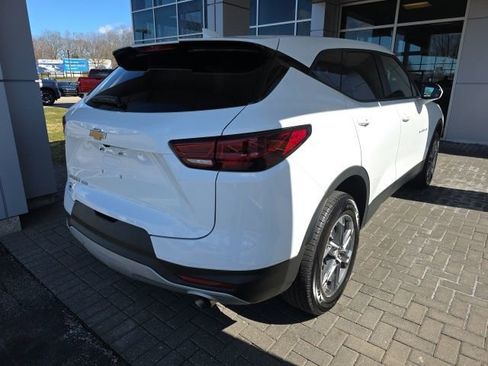 Used 2025 Chevrolet Blazer LT AWD/4WD image 4