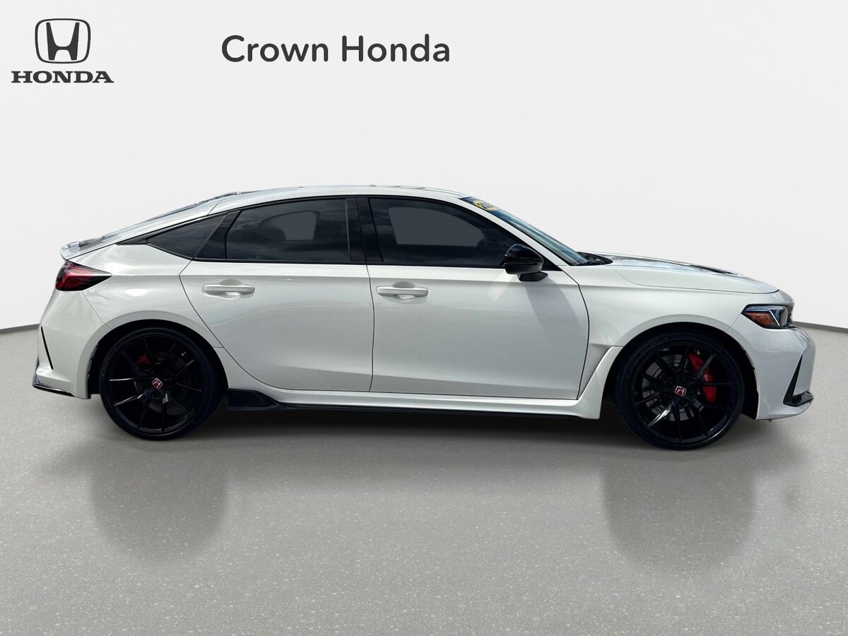 Used 2025 Honda Civic Type R image 5