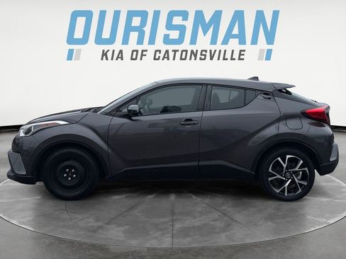 Used 2018 Toyota C-HR XLE image 3