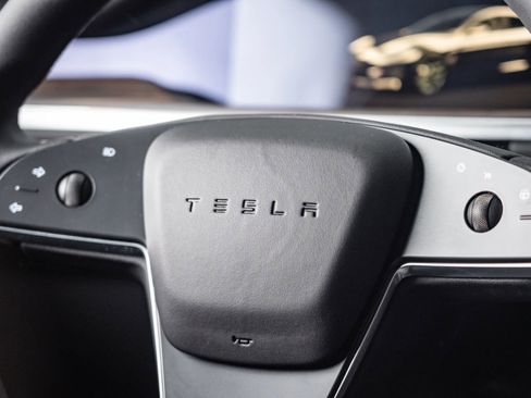 Used 2021 Tesla Model S Plaid image 48