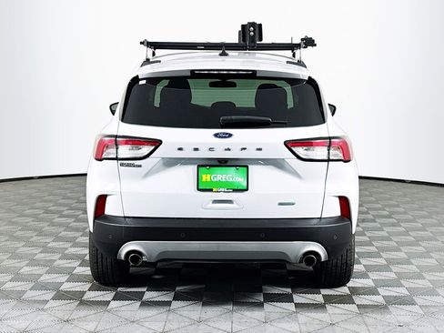 Used 2020 Ford Escape SE image 8