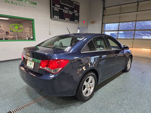 Used 2016 Chevrolet Cruze LT w/ Technology Package image 6
