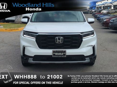 Used 2023 Honda Pilot Touring image 2