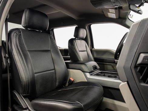 Used 2021 Ford F250 XLT w/ FX4 Off-Road Package image 30