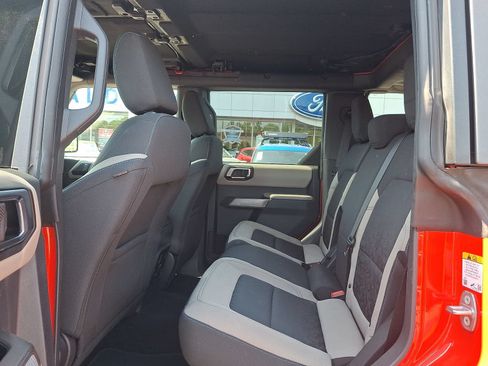 Certified 2023 Ford Bronco Wildtrak AWD/4WD image 11