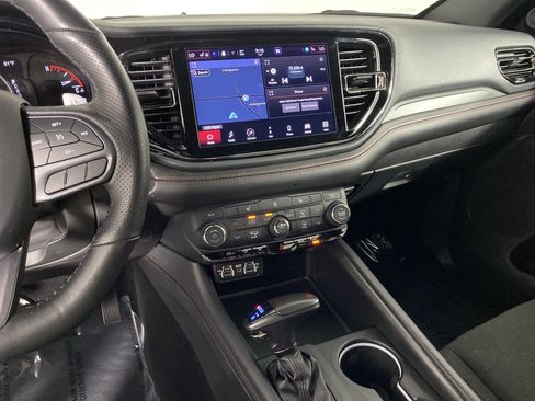 Used 2025 Dodge Durango GT AWD/4WD image 27
