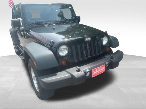Used 2014 Jeep Wrangler Unlimited Rubicon w/ Connectivity Group AWD/4WD image 30