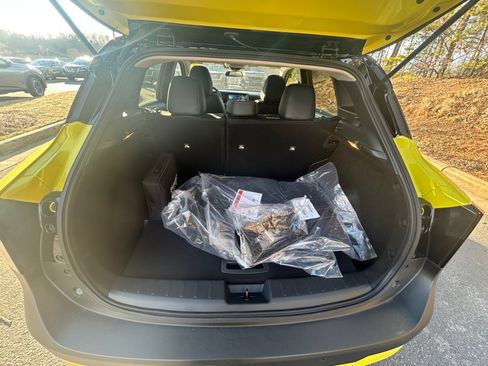 Used 2025 Nissan Kicks SR w/ SR Premium Package image 19