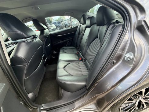 Used 2021 Toyota Camry LE image 41