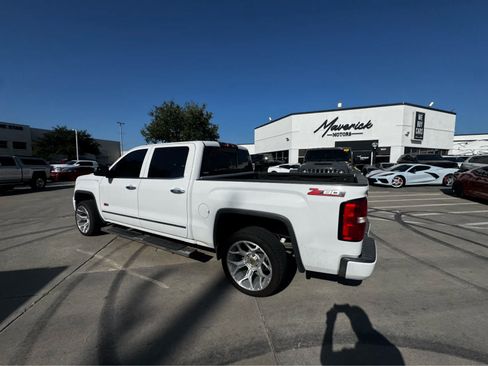 Used 2014 GMC Sierra 1500 SLE w/ All-Terrain Package AWD/4WD image 5