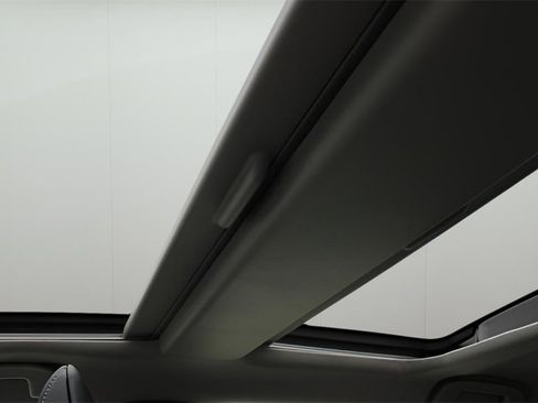 Certified 2026 Toyota Prius Plug-In Hybrid image 9