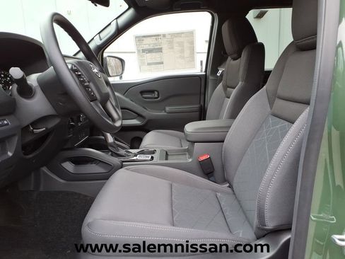 New 2026 Nissan Frontier SV w/ Tow Package AWD/4WD image 9