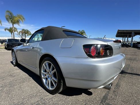 Used 2004 Honda S2000 image 31