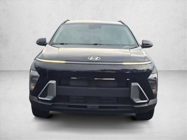 Used 2025 Hyundai Kona SEL AWD/4WD image 2