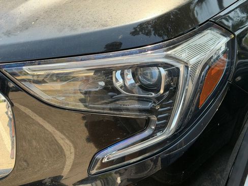 Used 2018 GMC Terrain SLE FWD image 10