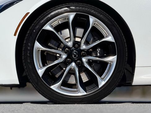 Used 2018 Lexus LC 500 Coupe image 17