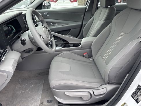 New 2026 Hyundai Elantra Blue image 9