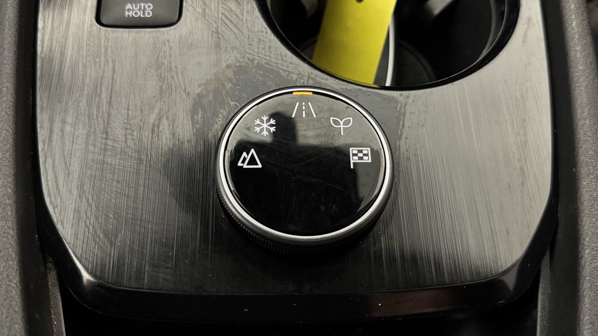 Used 2021 Nissan Rogue SV AWD/4WD image 25