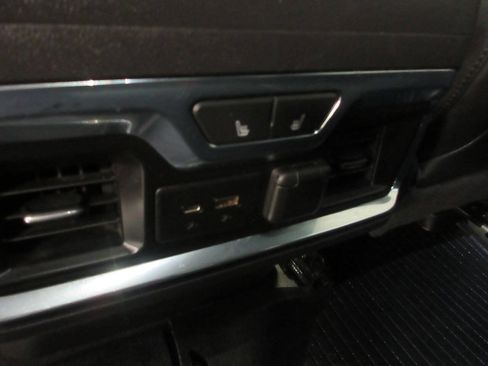 Used 2020 GMC Sierra 1500 AT4 w/ AT4 Premium Package image 32