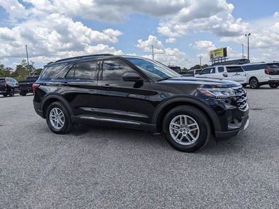 Used 2025 Ford Explorer Active