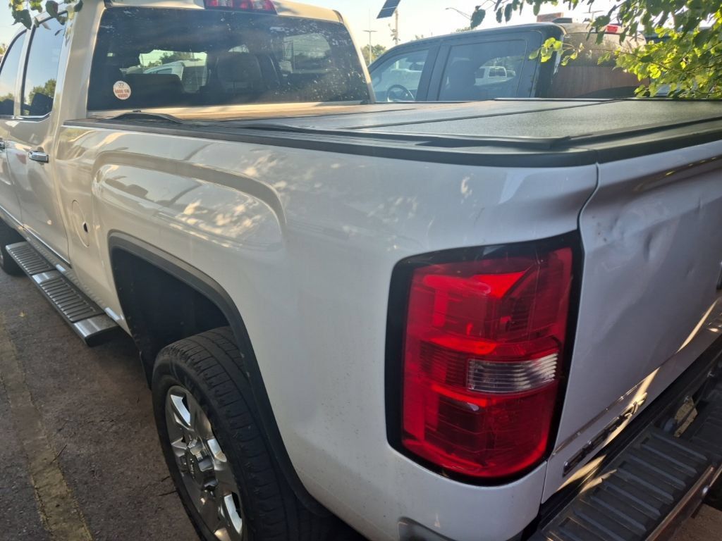 Used 2019 GMC Sierra 2500 SLT w/ Duramax Plus Package AWD/4WD image 20
