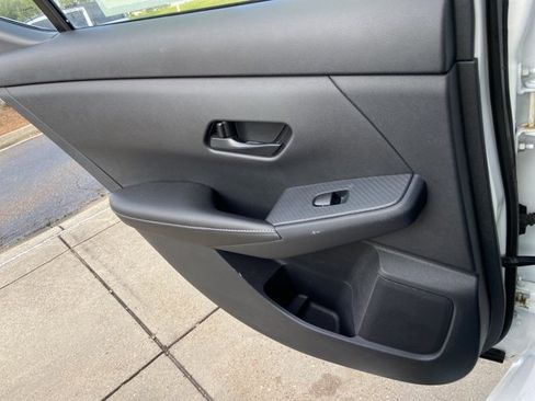 Used 2025 Nissan Sentra SV FWD image 49