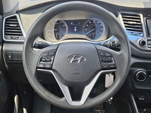 Used 2018 Hyundai Tucson SE w/ Cargo Package FWD image 18