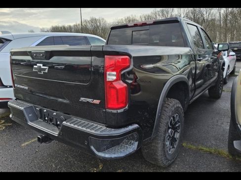 Used 2026 Chevrolet Silverado 1500 ZR2 AWD/4WD image 3