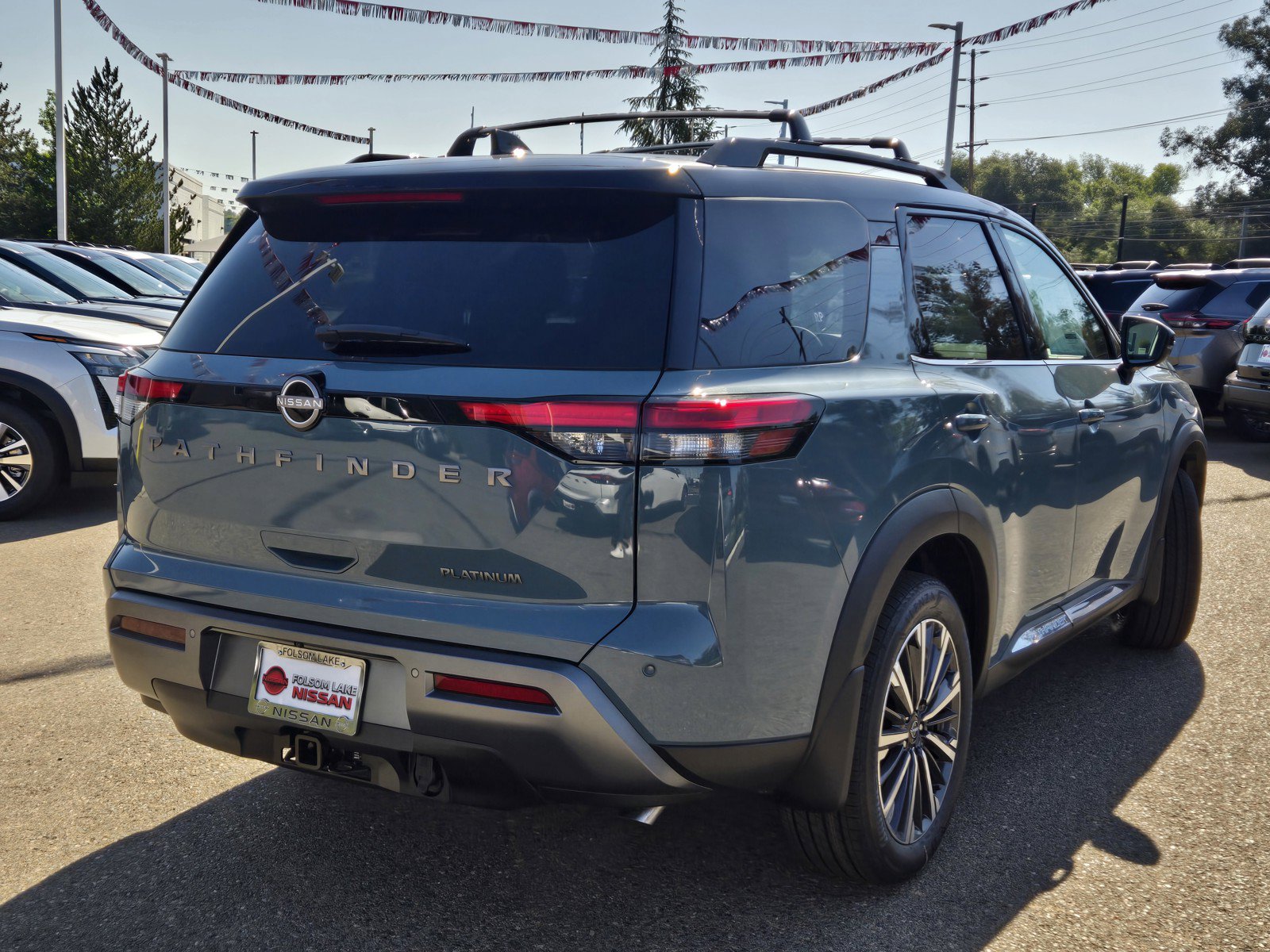 New 2026 Nissan Pathfinder Platinum w/ Cargo Package FWD image 4