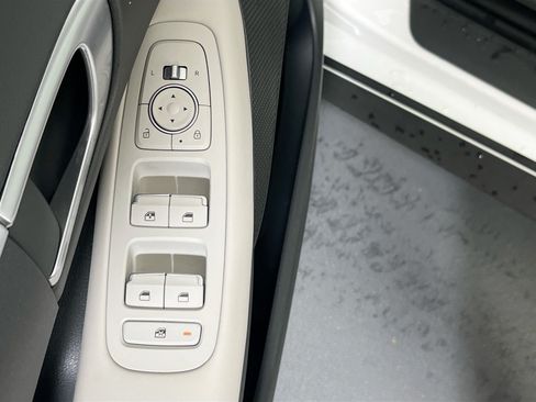 Used 2023 Hyundai Sonata SE FWD image 17