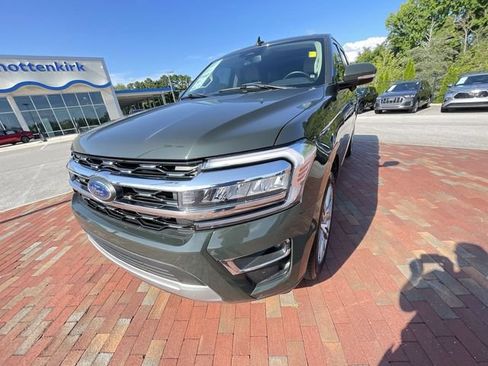 Used 2023 Ford Expedition Limited RWD image 28