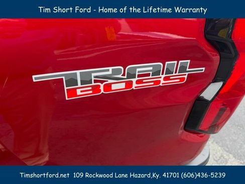 Used 2023 Chevrolet Colorado Trail Boss w/ Advanced Trailering Package AWD/4WD image 10