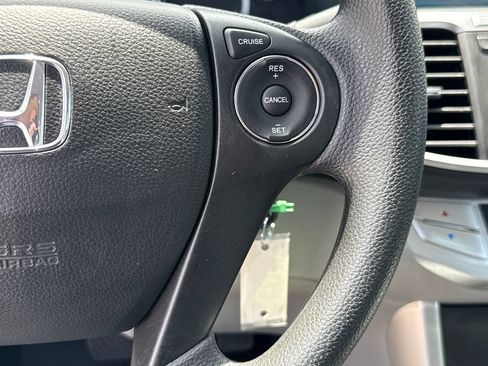 Used 2015 Honda Accord LX image 15