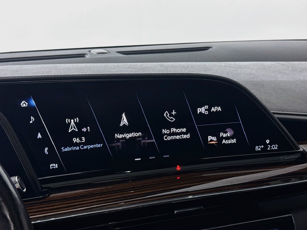 Used 2021 Cadillac Escalade ESV Premium Luxury AWD/4WD image 15