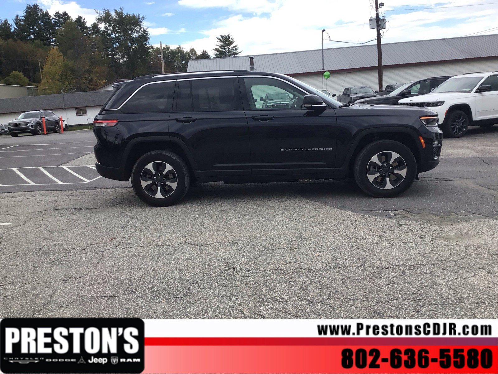 Used 2024 Jeep Grand Cherokee Limited 4xe AWD/4WD image 7
