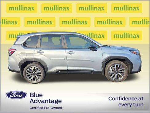 Used 2026 Subaru Forester Touring AWD/4WD image 2