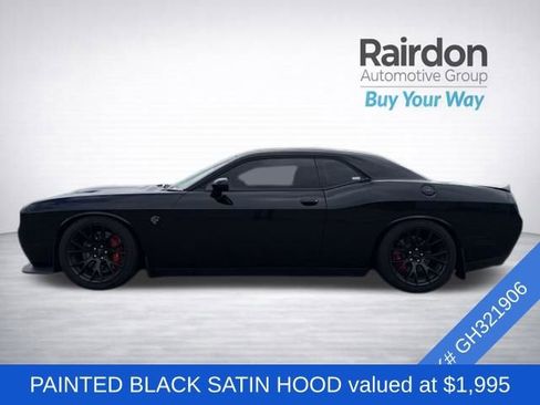 Used 2016 Dodge Challenger SRT Hellcat RWD image 4