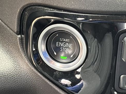 Used 2025 Chevrolet Silverado 1500 LT Trail Boss w/ LPO, Dark Essentials Package image 20