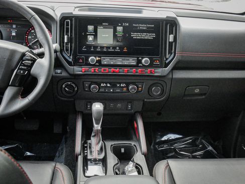 Used 2025 Nissan Frontier PRO-4X w/ Pro Premium Package image 30