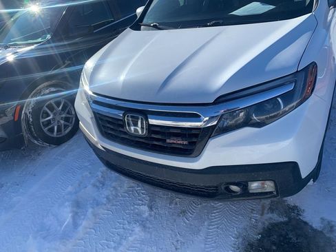 Certified 2020 Honda Ridgeline Sport image 3